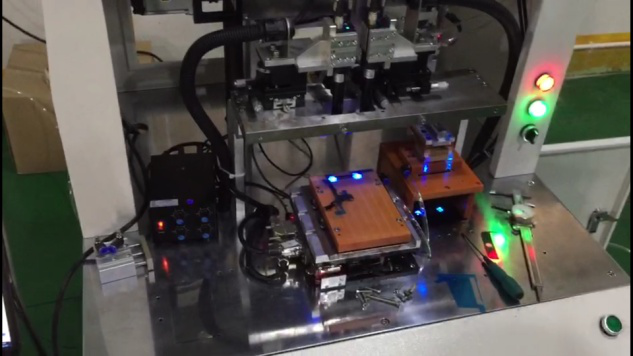 CCD視覺對(duì)位系統(tǒng)在貼合機(jī)的應(yīng)用-機(jī)器視覺_視覺檢測設(shè)備_3D視覺_缺陷檢測