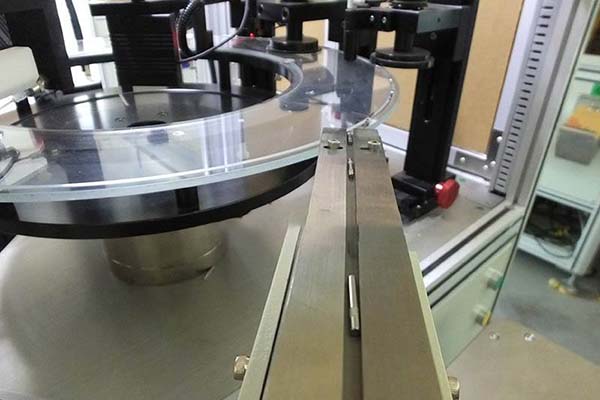 工業(yè)機器視覺定位系統(tǒng)（汽車零部件金屬軸檢測方案）-機器視覺_視覺檢測設(shè)備_3D視覺_缺陷檢測