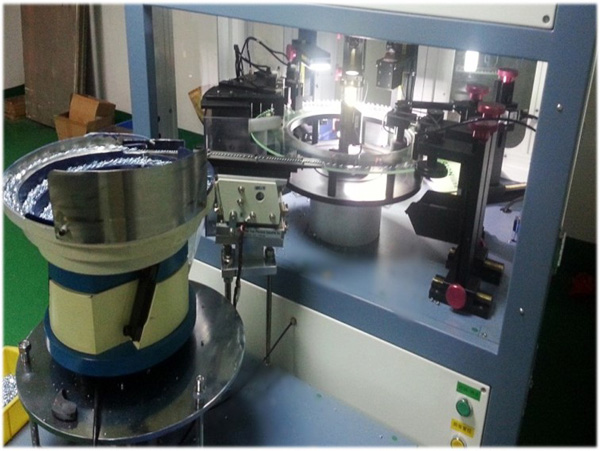 汽車零部件外觀缺陷檢測(cè)（分揀）系統(tǒng)-機(jī)器視覺(jué)_視覺(jué)檢測(cè)設(shè)備_3D視覺(jué)_缺陷檢測(cè)