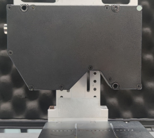 連接器平面度檢測（電子元器件機器視覺3D測量方案）-機器視覺_視覺檢測設(shè)備_3D視覺_缺陷檢測