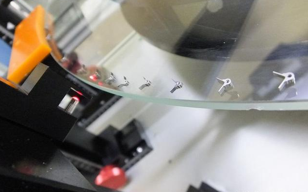 自動化視覺檢測設(shè)備對微小零件的檢測方案-機(jī)器視覺_視覺檢測設(shè)備_3D視覺_缺陷檢測