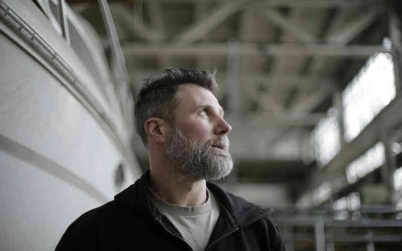 圖像處理技術如何在家具制造中進行缺陷檢測