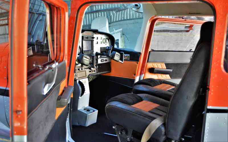 標(biāo)簽品檢機(jī)如何提高化妝品包裝的質(zhì)量控制