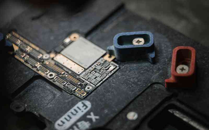 如何通過AI缺陷檢測系統(tǒng)實(shí)現(xiàn)智能預(yù)警