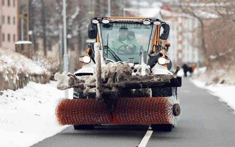 如何結(jié)合視覺(jué)檢測(cè)技術(shù)和人工智能進(jìn)行環(huán)境監(jiān)測(cè)