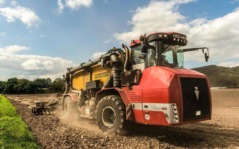 體育賽事分析中，機(jī)器視覺(jué)如何應(yīng)用于裁判決策